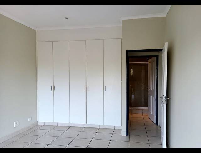 2 bed property to rent in ILLOVO BEACH